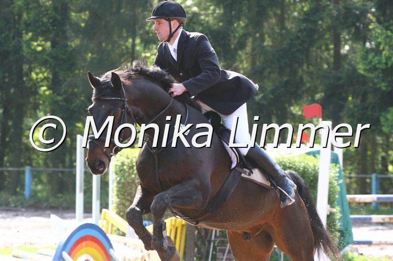 104M7781_Spring A.JPG